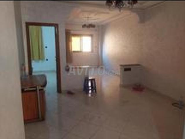 Appartement semi meublé à louer à Ben Kassen