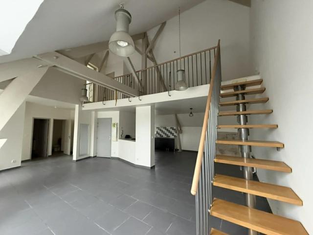 APPARTEMENT SEDAN