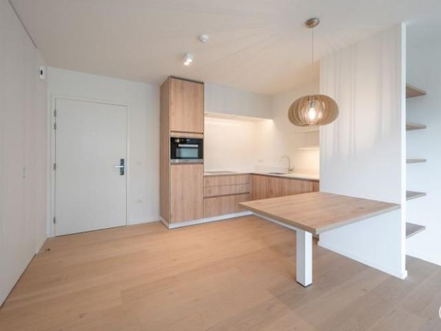APPARTEMENT SERVICE: Appartement lumineux d'une chambre prè