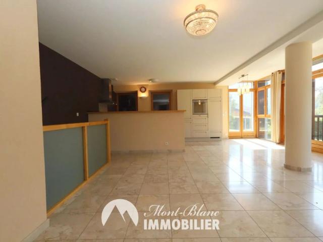 Appartement / Servoz / 2 180 €