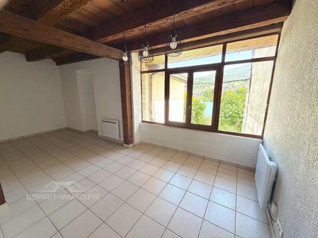 Appartement Seyssel T3 de 92.23 m² vue Rhône et Montagnes