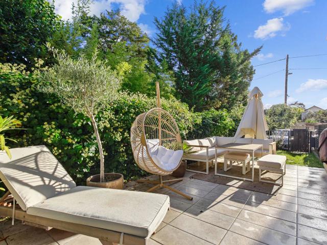 Appartement situé à CHATOU avec 3 chambres de 98 m2 avec jardin