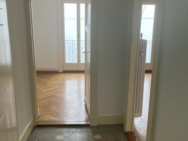 Appartement situé au centre du village | dreamo. Ch
