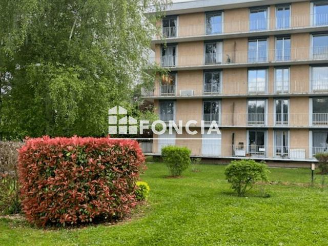 Appartement situé dans un immeuble résidentiel à CHATEAU THIERRY