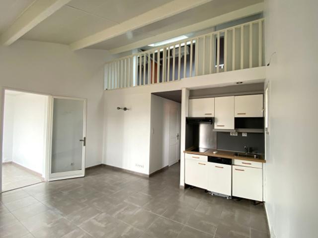 Appartement Six Fours Les Plages 2 pièce s 45.42m2