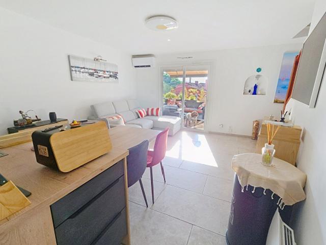 Appartement Six Fours Les Plages 2 pièce s 68 m2