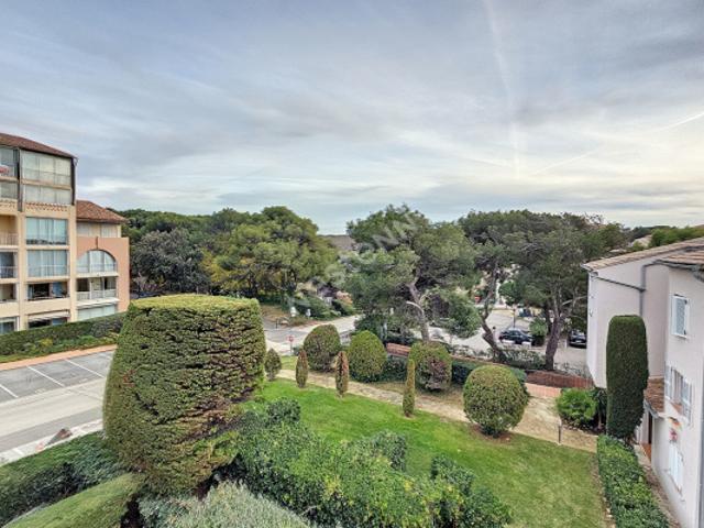Appartement Six Fours Les Plages La Coudoulière de 1 pièce de 25 m²