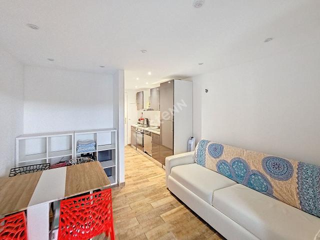 Appartement Six Fours Les Plages La Coudoulière de 1 pièce de 2