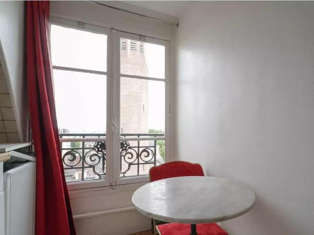 Appartement sous les toits de Paris