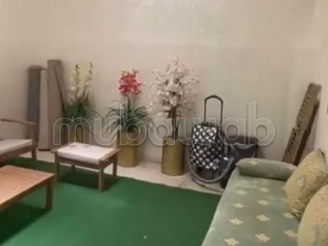 Appartement spacieux avec garage à vendre