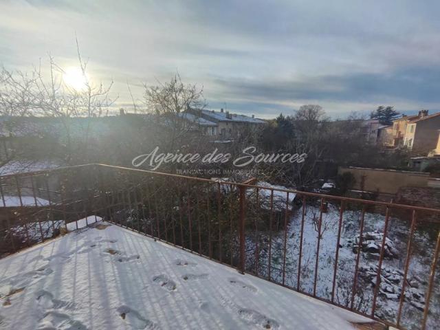 Appartement spacieux avec terrasse à Varages