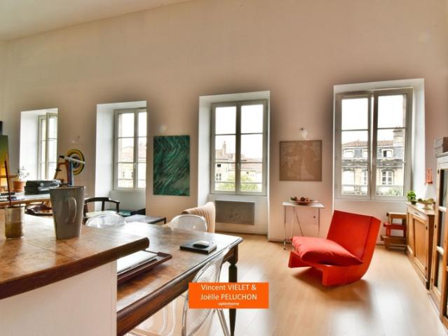 Appartement spacieux et lumineux