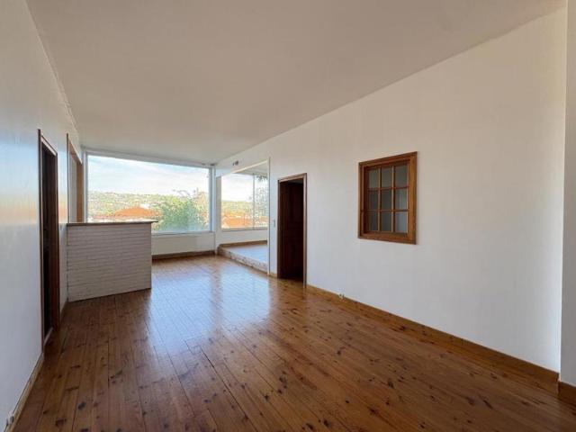 Appartement spacieux et lumineux avec stationnement 125m²