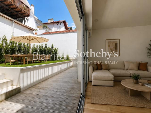 Appartement St Charles avec jardin et 2 parkings interieurs