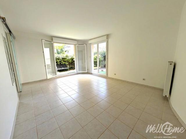APPARTEMENT ST OUEN L AUMONE 2 pièces 47.5 m2