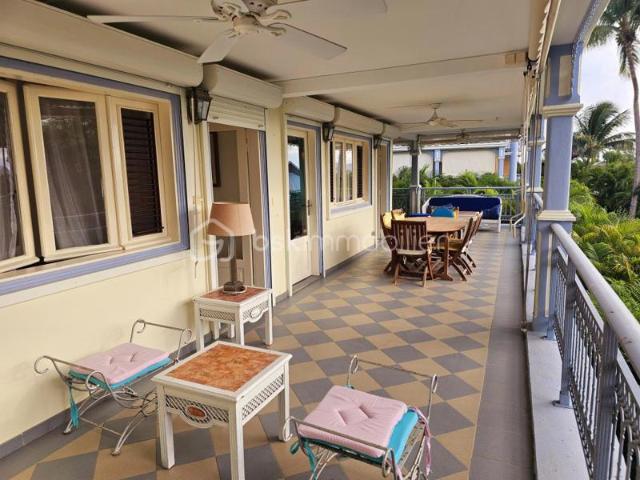APPARTEMENT STANDING 3 PIECES 127 m2