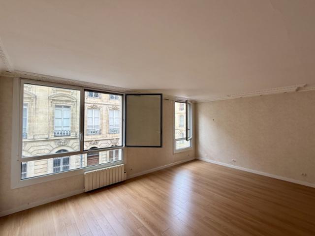 Appartement standing à 50m du Jardin Public de Bordeaux avec