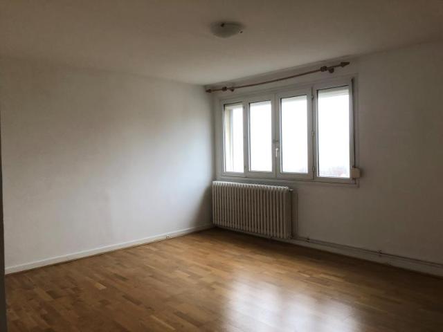 APPARTEMENT STE GENEVIEVE DES BOIS 2 pièce s 46,47 m2