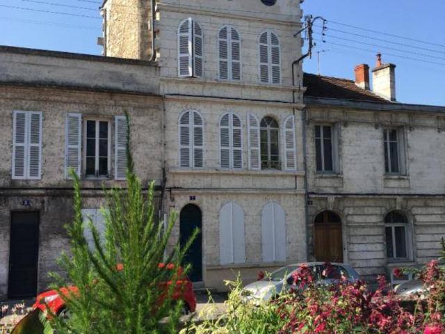 Appartement Studio 13.9m2 à louer à Angoulême