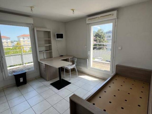 Appartement Studio 20.5m2 à louer à Saint Étienne