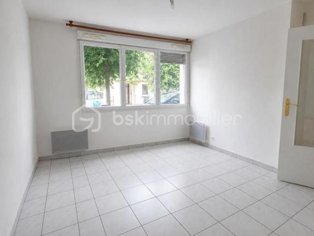 Appartement STUDIO 21 m2 Corbeil centre Villoison
