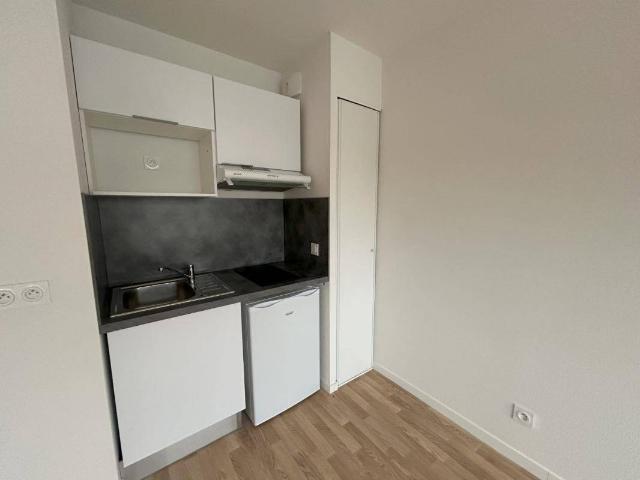Appartement Studio 24m2 à louer à Lormont Pichet