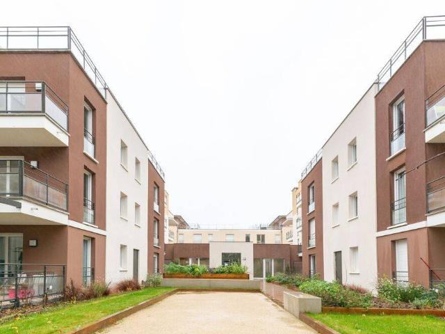 Appartement Studio 28m2 à louer à Mennecy | Pichet