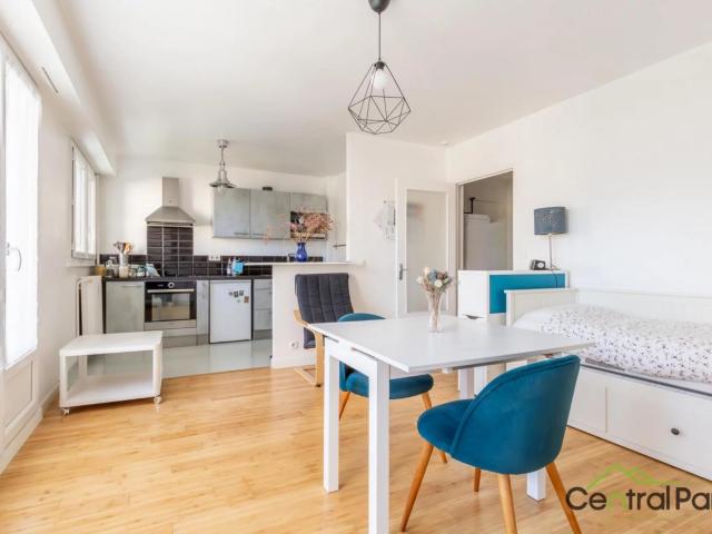 APPARTEMENT STUDIO 34 m² avec emplacement de parking et cave