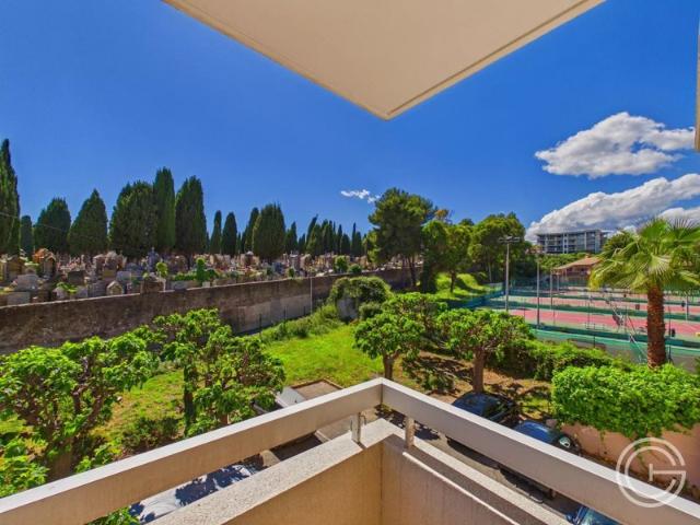 Appartement STUDIO Av Ste Marguerite NICE