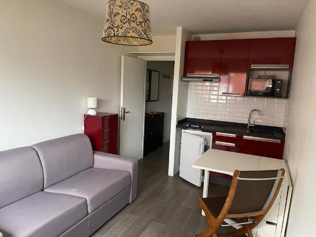 APPARTEMENT STUDIO en location meublée Paris 17èm