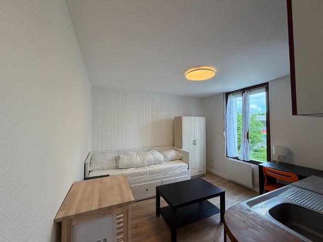 APPARTEMENT STUDIO MEUBLÉ SECTEUR CLAIRMARAIS 14.16m²