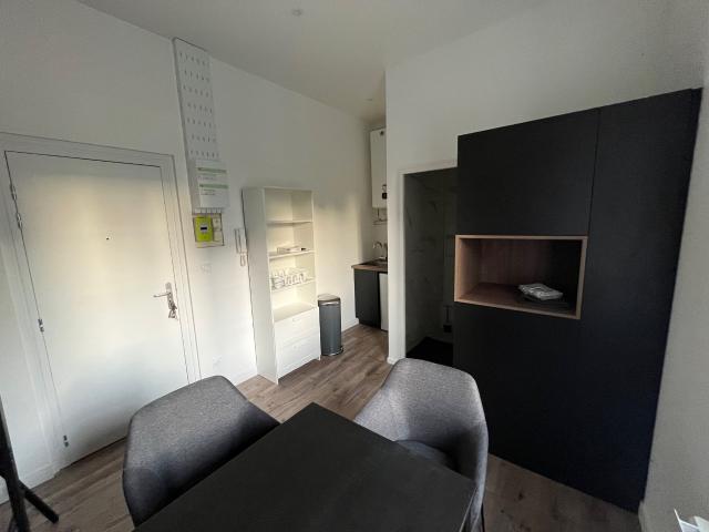 APPARTEMENT STUDIO MEUBLE 69300 CALUIRE ET CUIRE