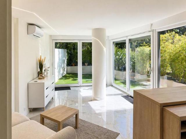 Appartement studio Nice 1 pièce 27.05 m2 carrez avec terrasse 18m2