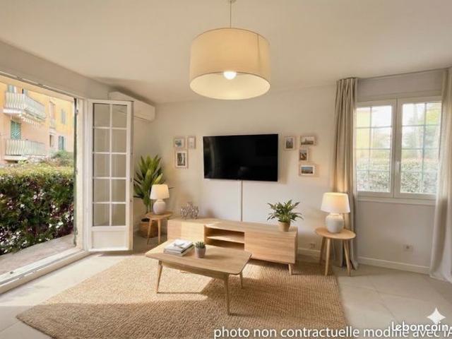 Appartement studio renove vallauris centre