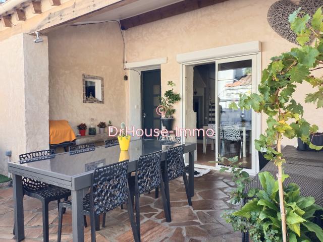 Appartement style maison atypique avec piscine 4 pièces 71 M2 sur 97 M2 de terrain sur la Crau