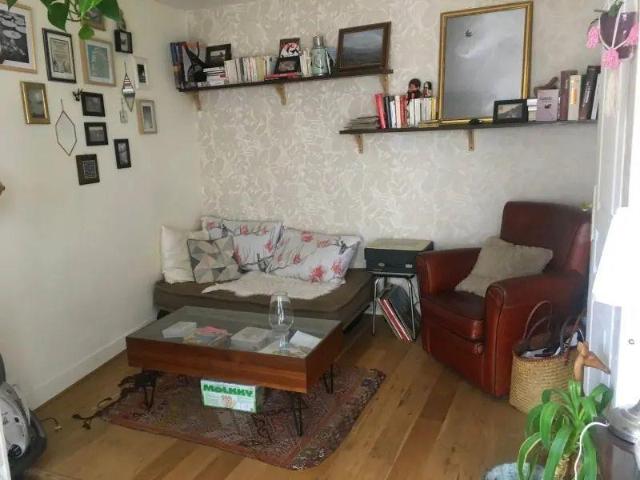 Appartement sur cour et jardin, calme et lumineux