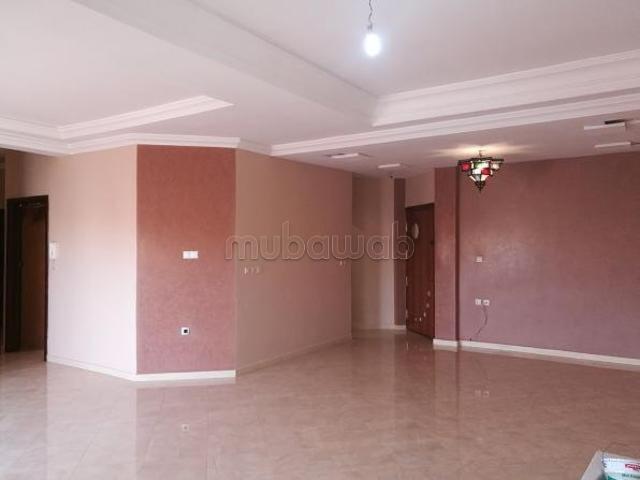 Appartement sur avenue principale