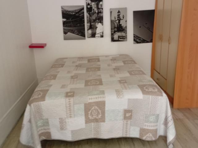 Appartement sur tres grande cour a Saint Germain des Pres