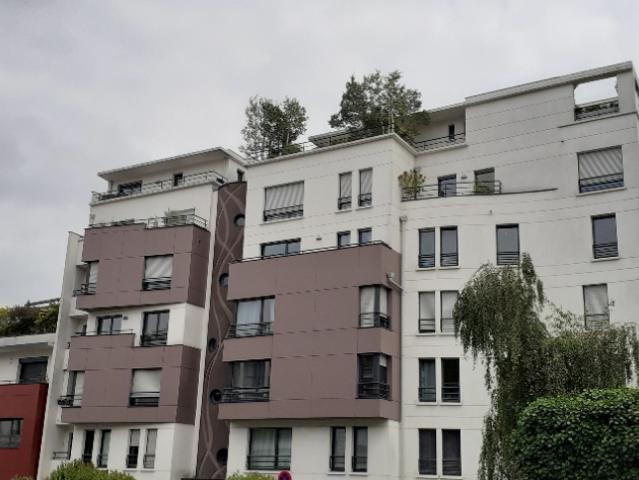 Appartement Suresnes 1 pièce 2632 m2