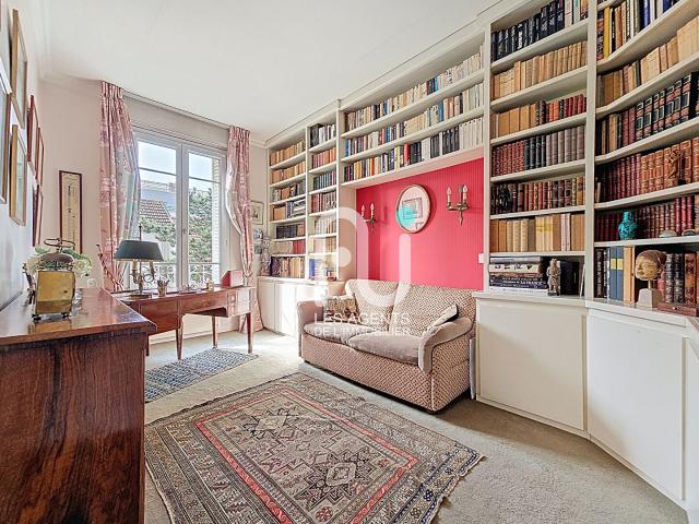Appartement Suresnes 3 pièces78.06 m2 + cave + parking inclus