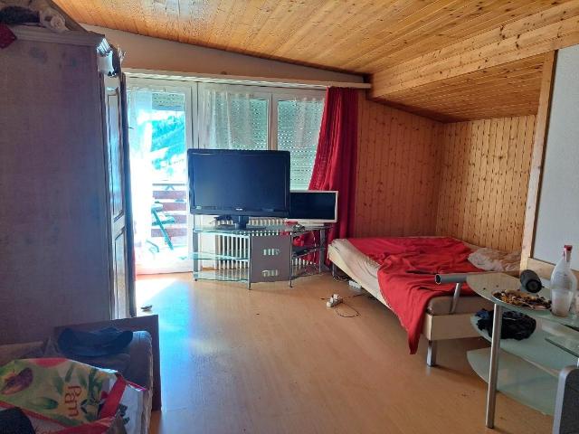 Appartementhaus 1.5 07, helle und gemütliche 1.5 Zimmerwohnung mit Südbalkon und schöner Aussicht