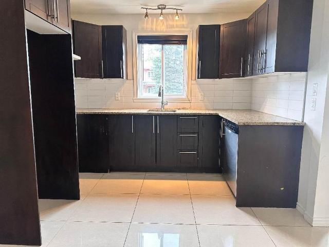 Appartements 4 1/2, 2 CH à Laval Chomedey