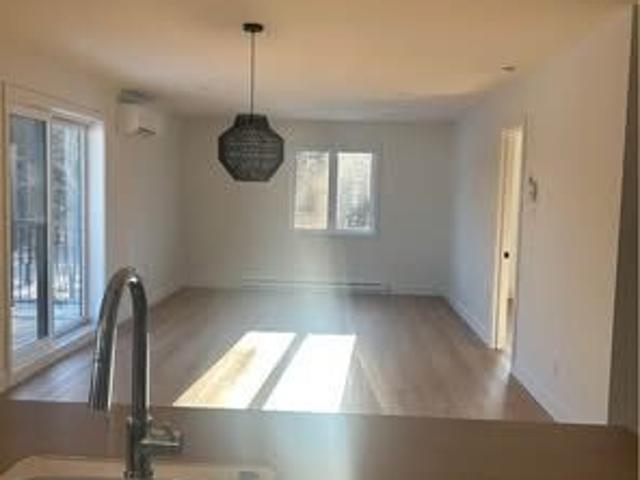 Appartements 5 1/2 Et 4 1/2 Plus