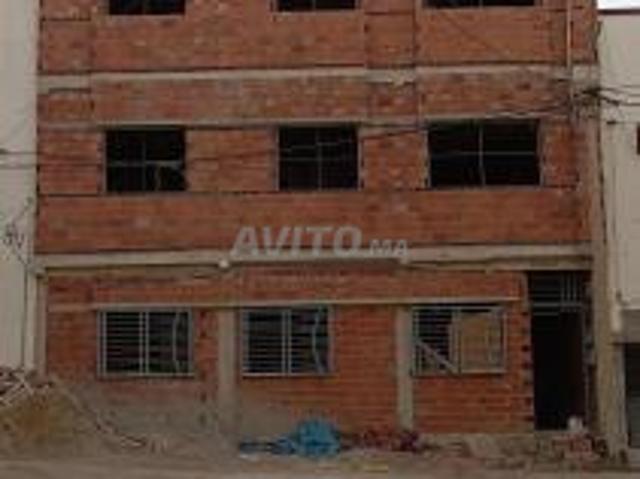 Appartements à vendre à Al Wifak, bel emplacement et calme