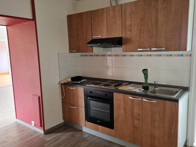 Appartements / appartements à louer 3 chambres 70 m2 MAURON 56430