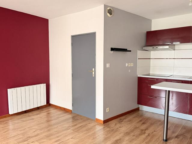 Appartements / Appartements à louer 4 pièces 60 m2 PLOERMEL 56800