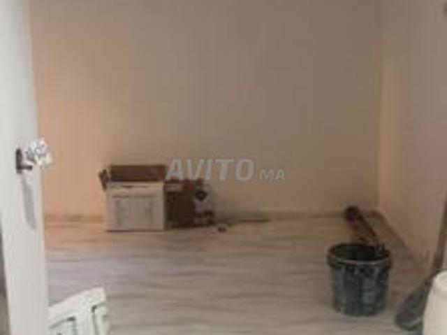 Appartements et commerces à vendre
