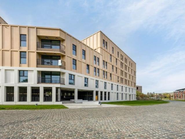 Appartements spacieux à proximité du Canal Maritime