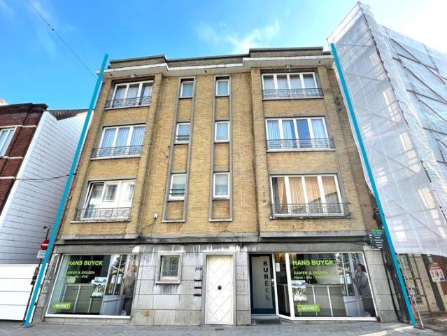 Appartementsblok te koop in hartje Kortrijk