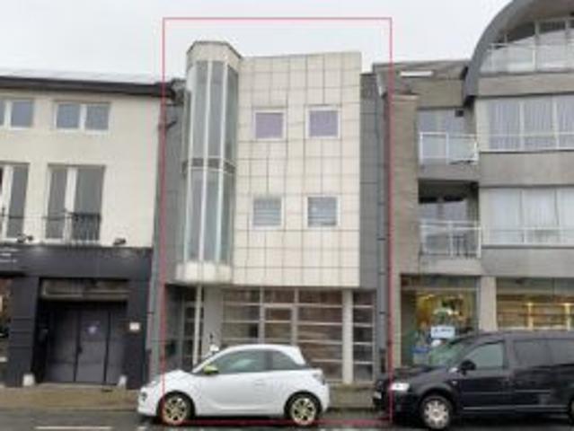 Appartementsgebouw op ideale ligging Mobiscore 9/10! !
